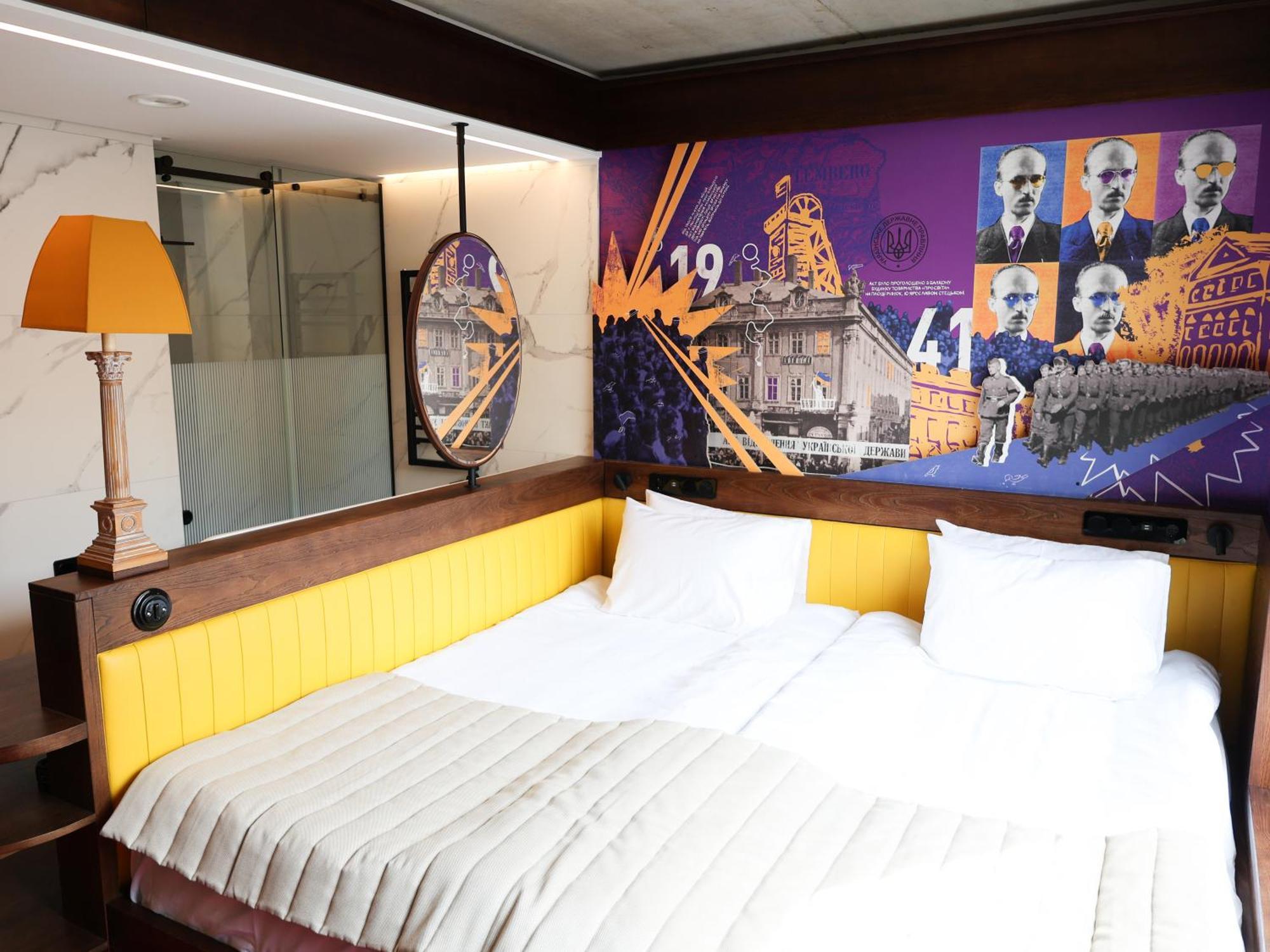 !Fest Hotel Rynok Square Львов Экстерьер фото