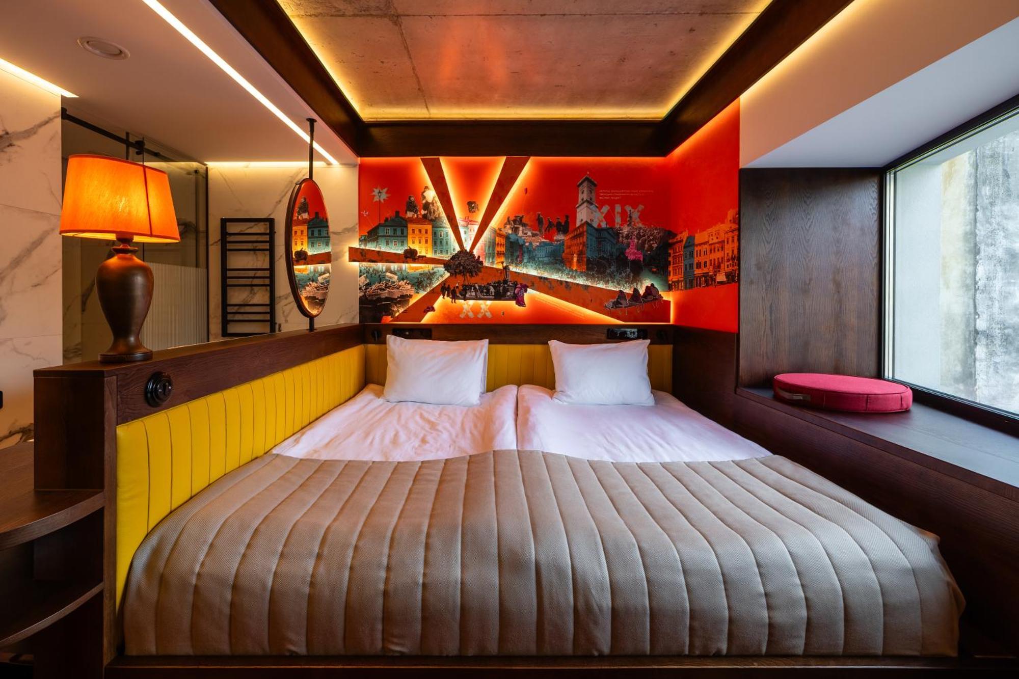 !Fest Hotel Rynok Square Львов Экстерьер фото